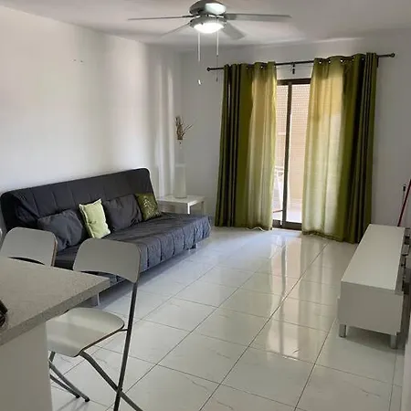 Apartment Sea View Ch *