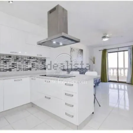 Sea View Ch Apartment Los Cristianos (Tenerife)